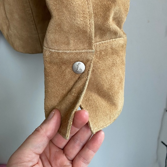 Brown suede leather jacket with button details - Picture 4 of 6